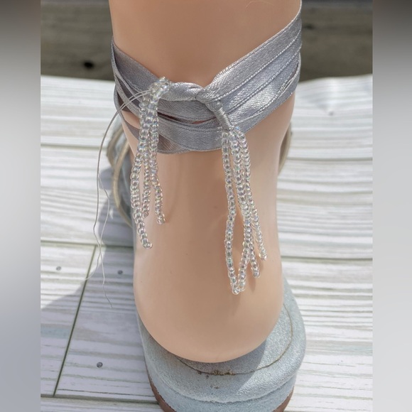 Colin Stuart Women’s Vintage Blue Sequin Wrap Strappy Flip Flop Sandals 7 NWOT - Picture 4 of 9